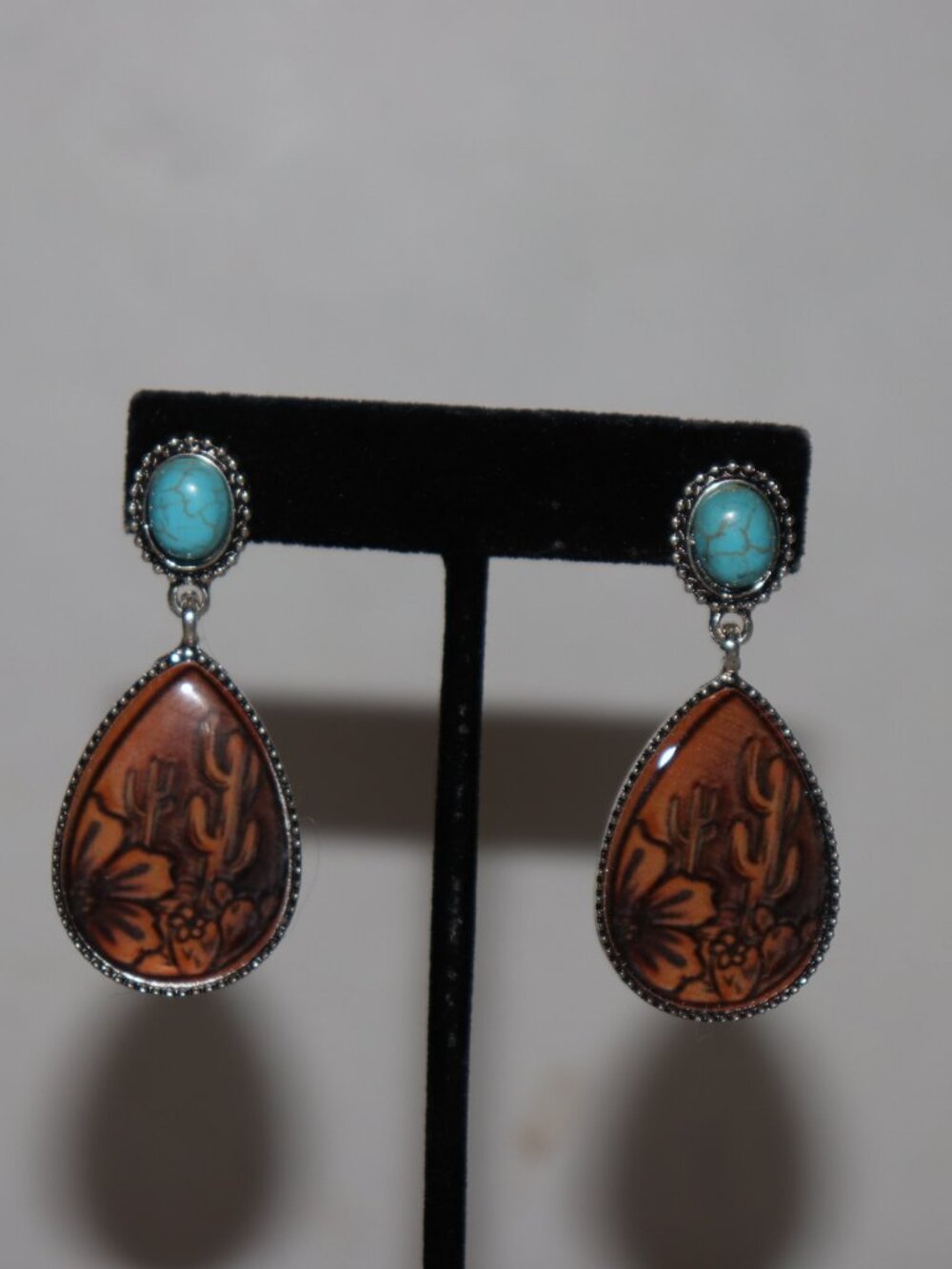 🌵✨ Southwestern Turquoise & Cactus Earrings · 2" Turquoise oval top ·